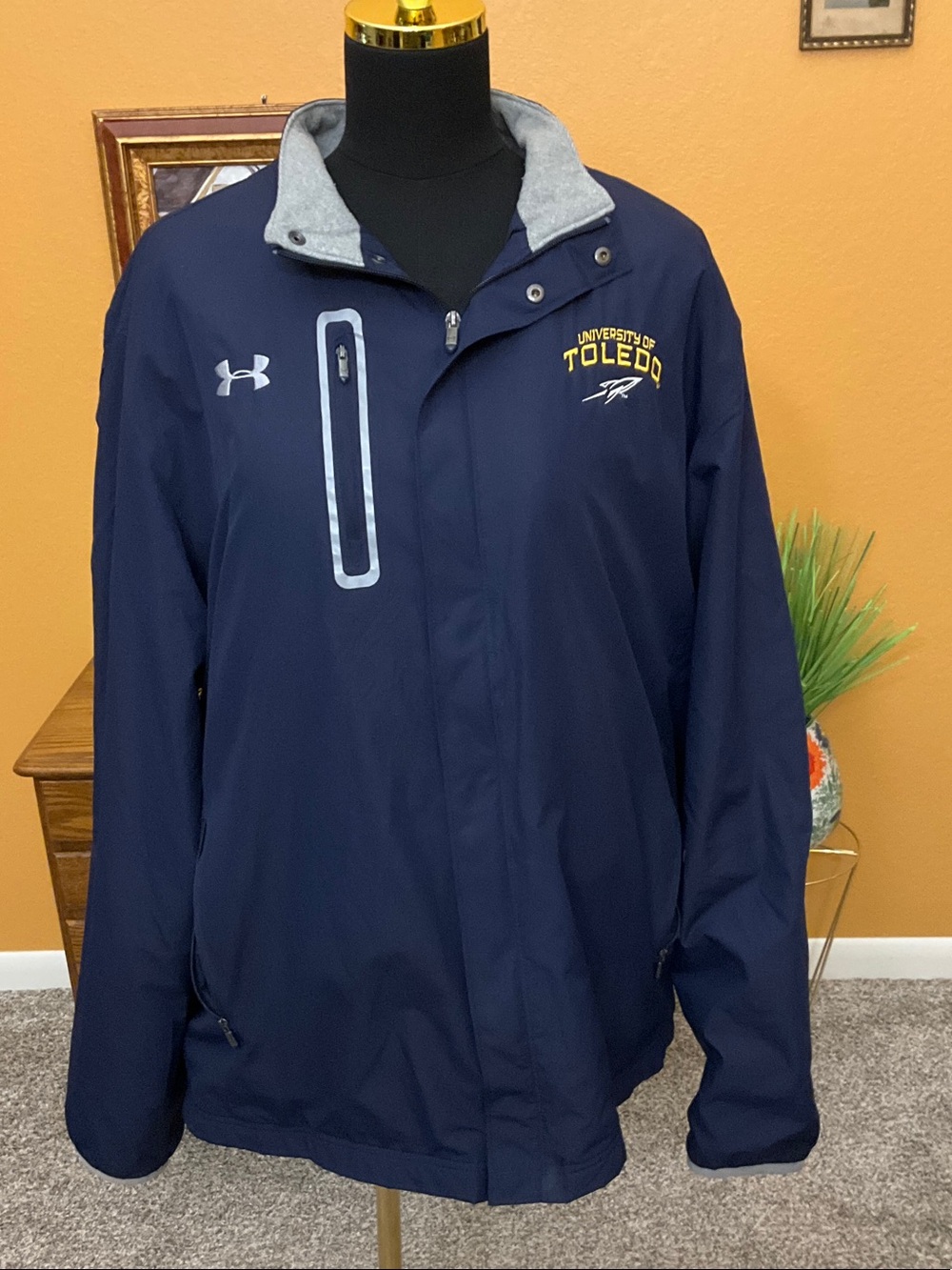 Men’s Size 2XL Under Armour University of Toledo Zip Up Lined Jacket